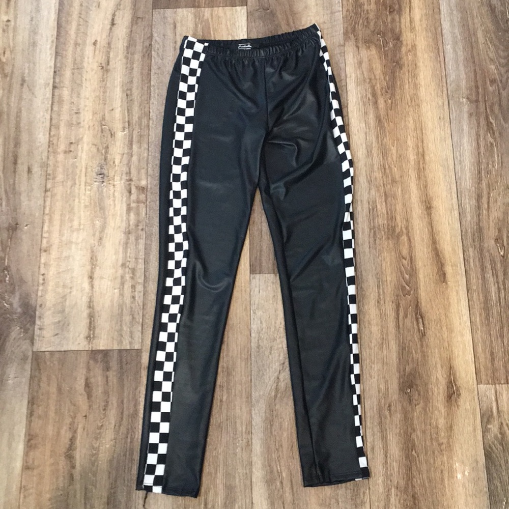 Checkered leather type leggings